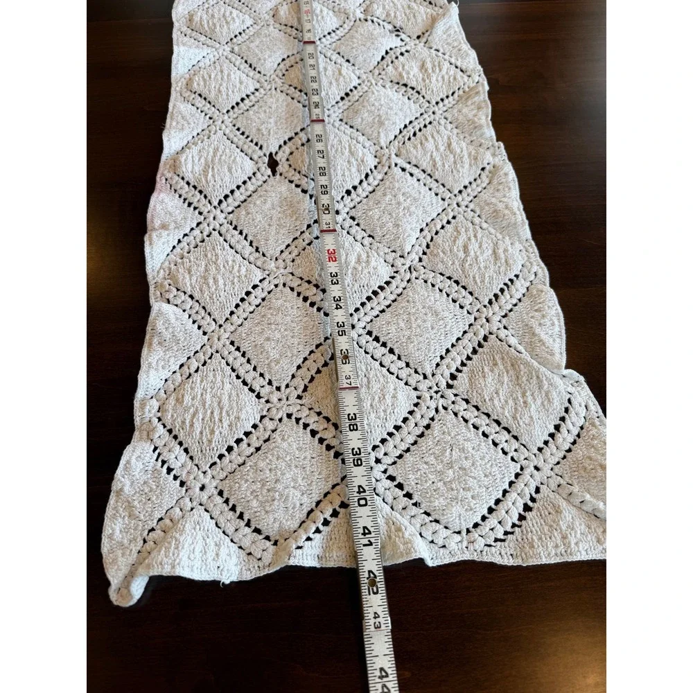 Vintage White‎ Crochet Table Runner Diamond Popcorn Stitch Boho Farmhouse 43x13